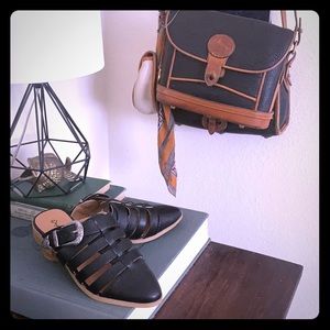 Qupid Western-Style Buckle Slides 5.5